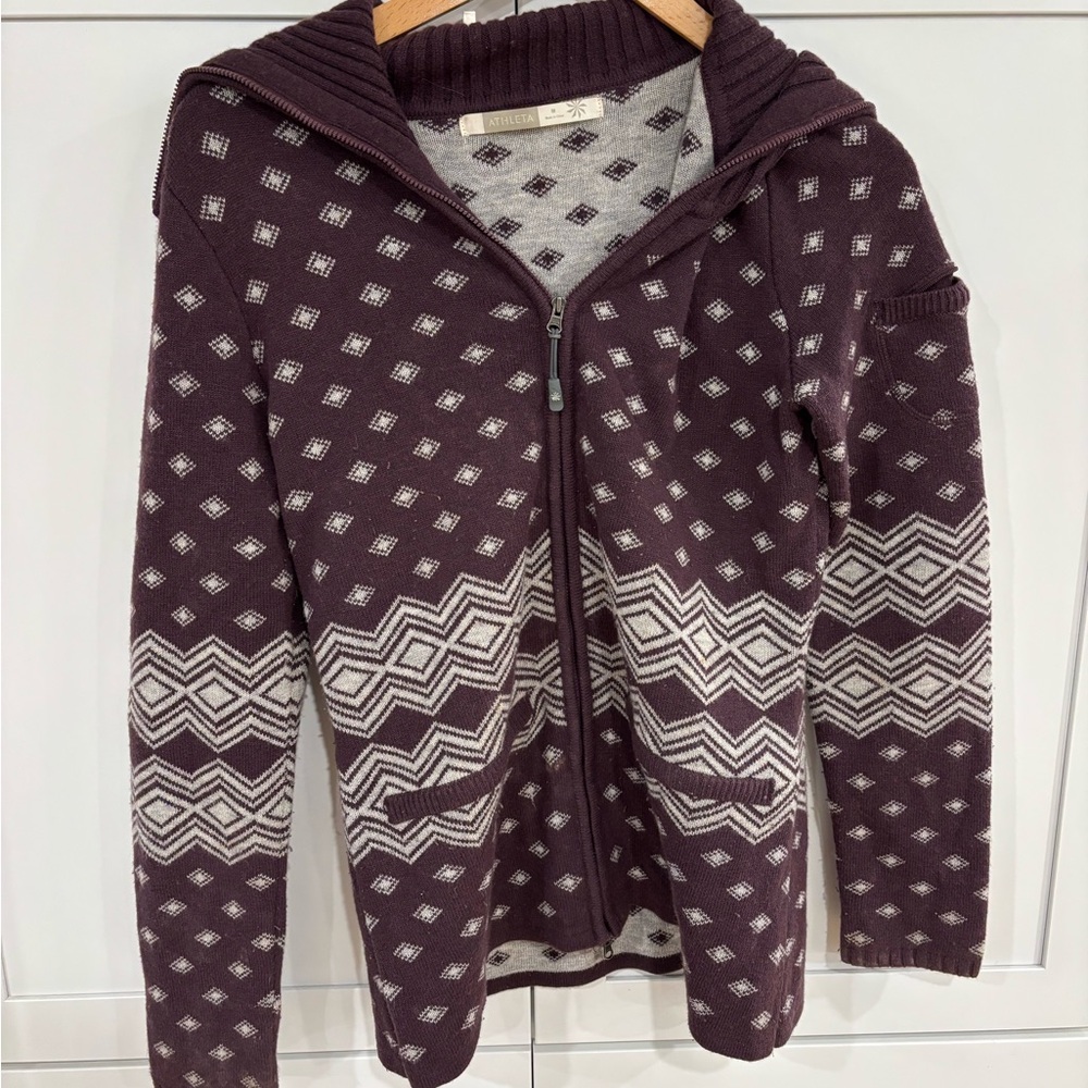 Athleta Dark Purple and Gray Patterned Sweater
